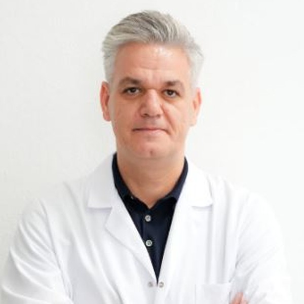 Dr Arlind Myftari — Chirurgie maxillo-faciale · DMD, MD